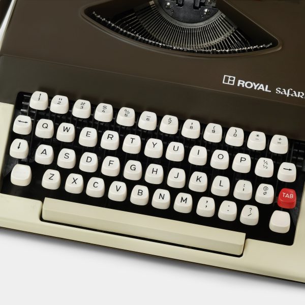 Royal Safari Brown Manual Typewriter and Case Cheap - Image 2